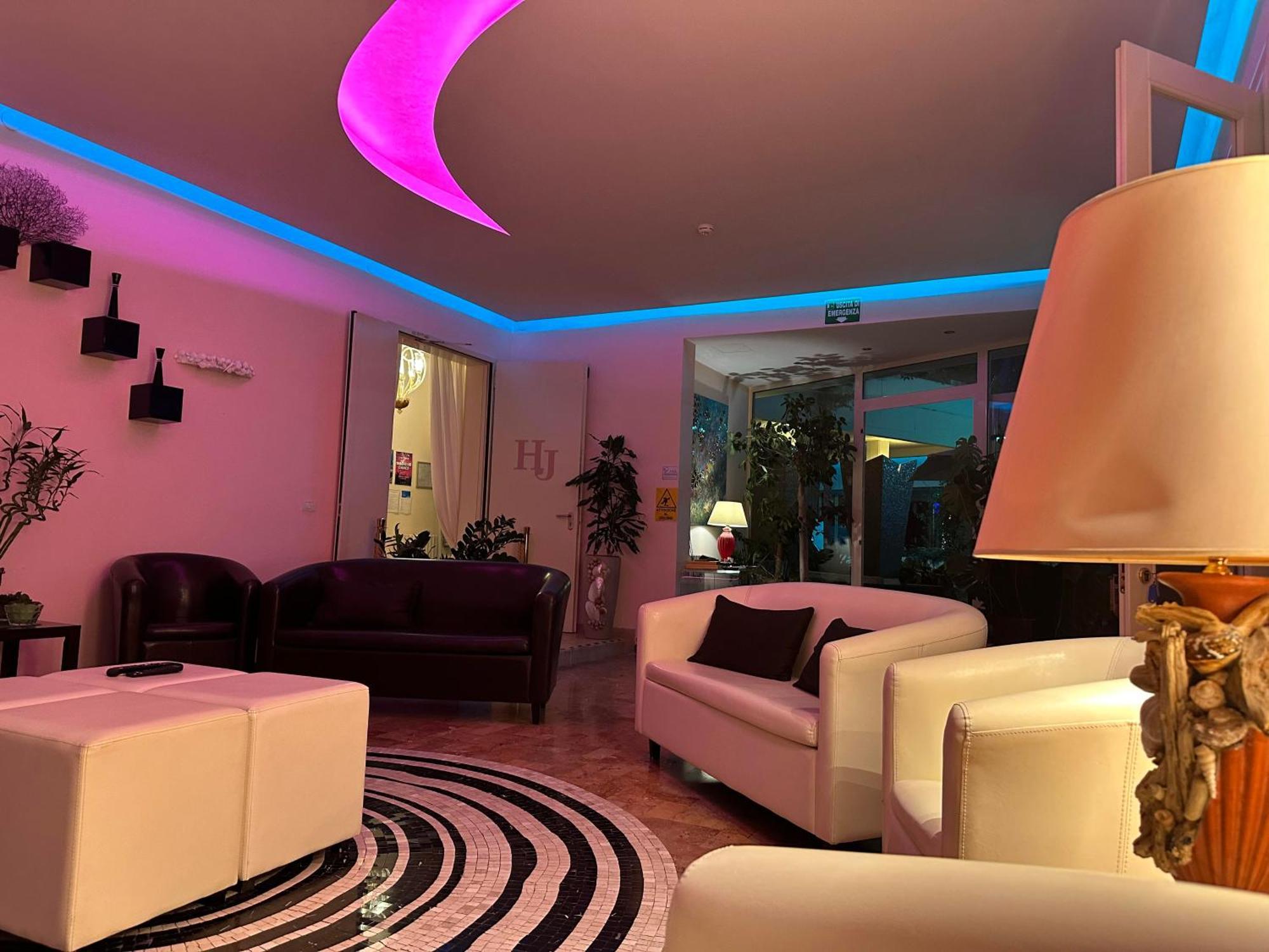 Hotel Julia Llido Degli Estensi Bagian luar foto