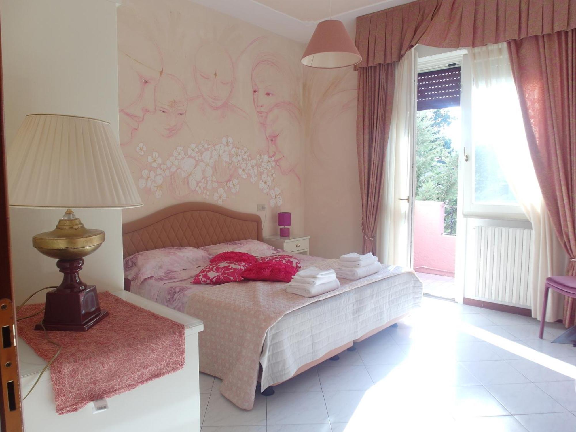 Hotel Julia Llido Degli Estensi Bagian luar foto