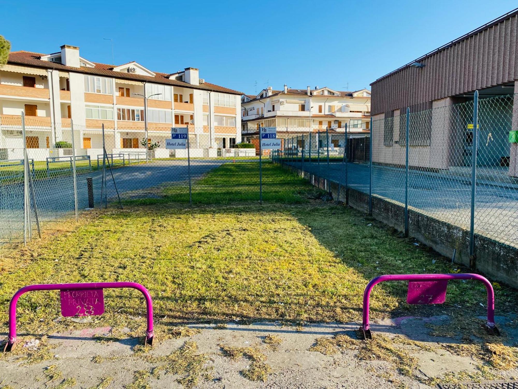Hotel Julia Llido Degli Estensi Bagian luar foto